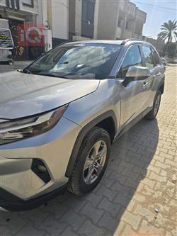 تۆیۆتا ڕاڤ 4